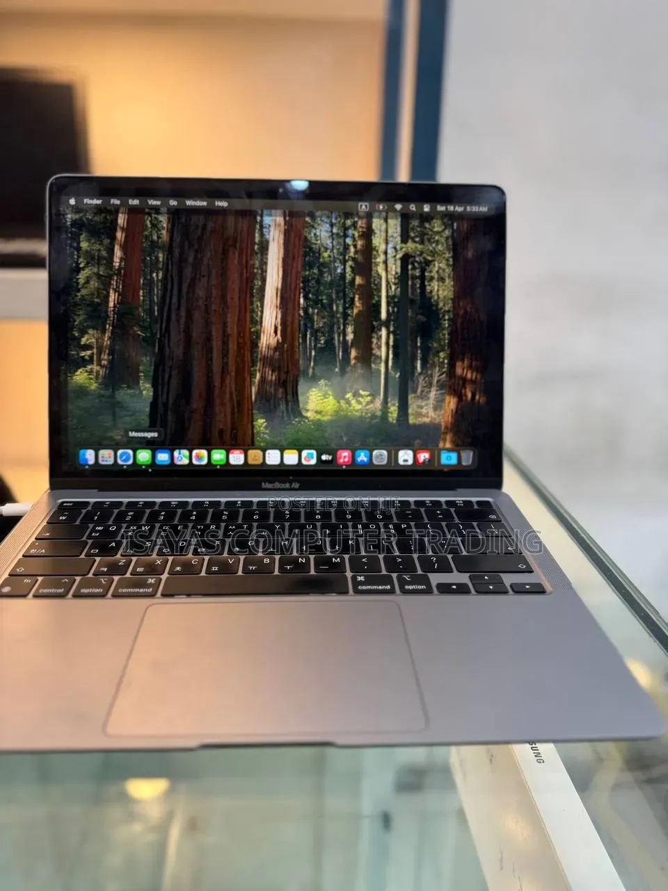 New Laptop Apple MacBook Air 2020 M1 8GB Apple M1 SSD 256GB