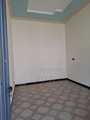 6bdrm House in East Shewa for sale