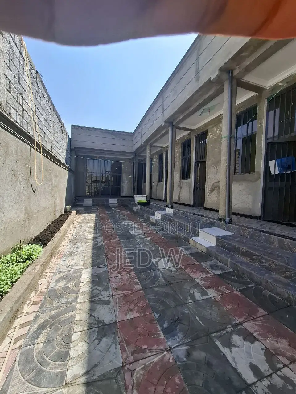 6bdrm House in East Shewa for sale