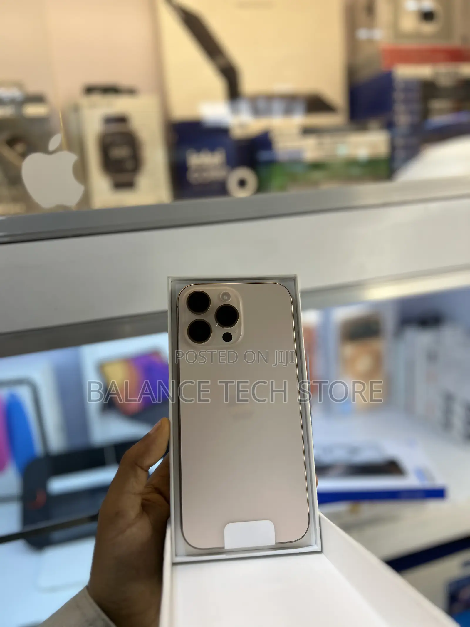 New Apple iPhone 16 Pro Max 512 GB Gold