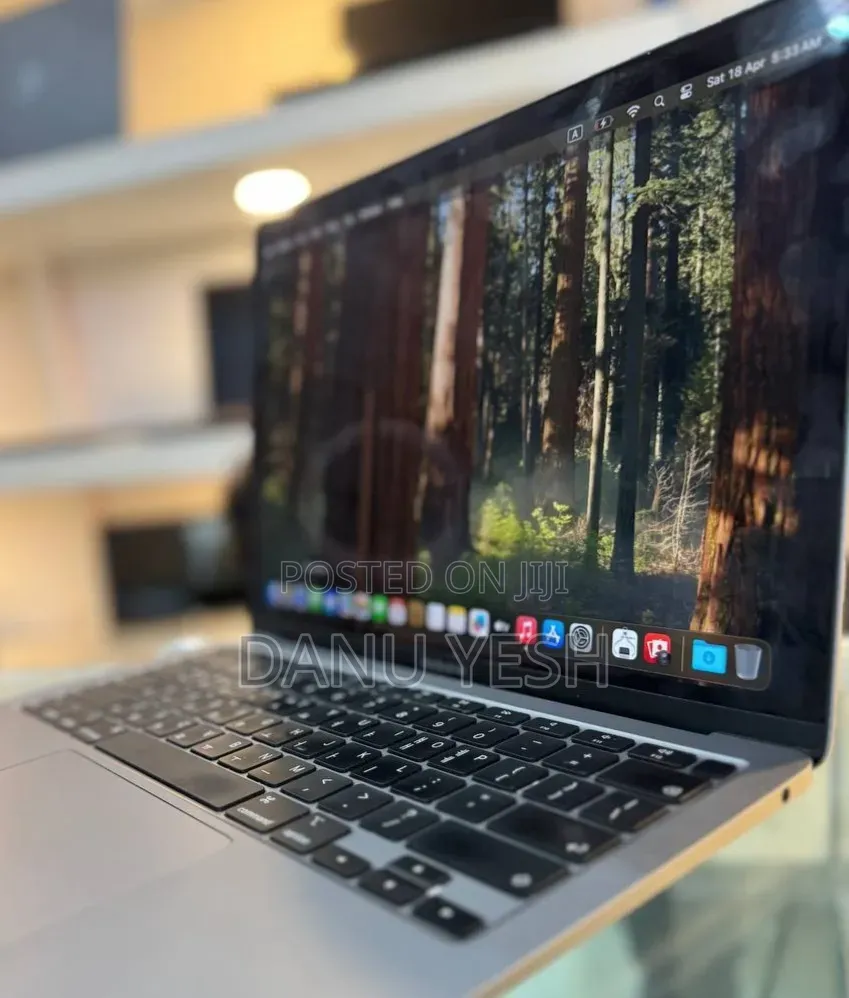 New Laptop Apple MacBook Air 2020 M1 8GB Apple M1 SSD 256GB