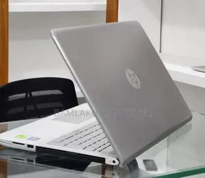 New Laptop HP Pavilion 10 8GB Intel Core i7 SSD 512GB