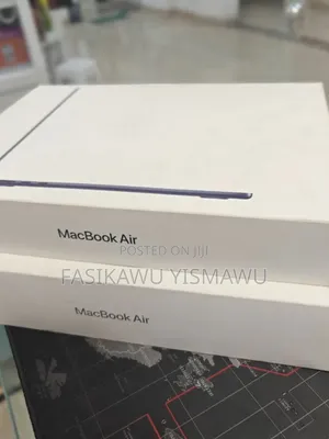 New Laptop Apple MacBook Air 2025 M4 13-inch 16GB Apple M4 SSD 256GB