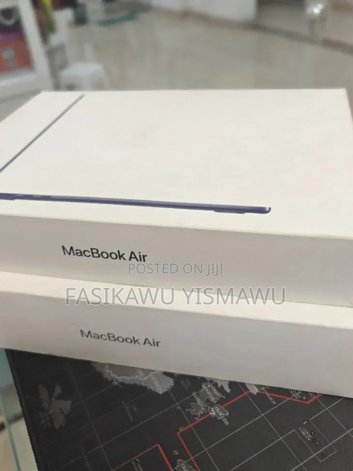 New Laptop Apple MacBook Air 2025 M4 13-inch 16GB Apple M4 SSD 256GB