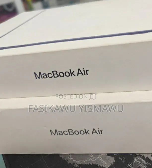 New Laptop Apple MacBook Air 2025 M4 13-inch 16GB Apple M4 SSD 256GB
