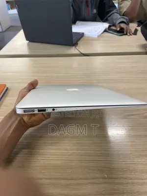 Laptop Apple MacBook Air 2014 8GB Intel Core i7 SSD 128GB