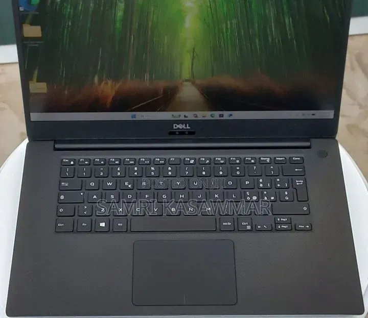 New Laptop Dell Precision 5540 16GB Intel Core i9 SSD 512GB