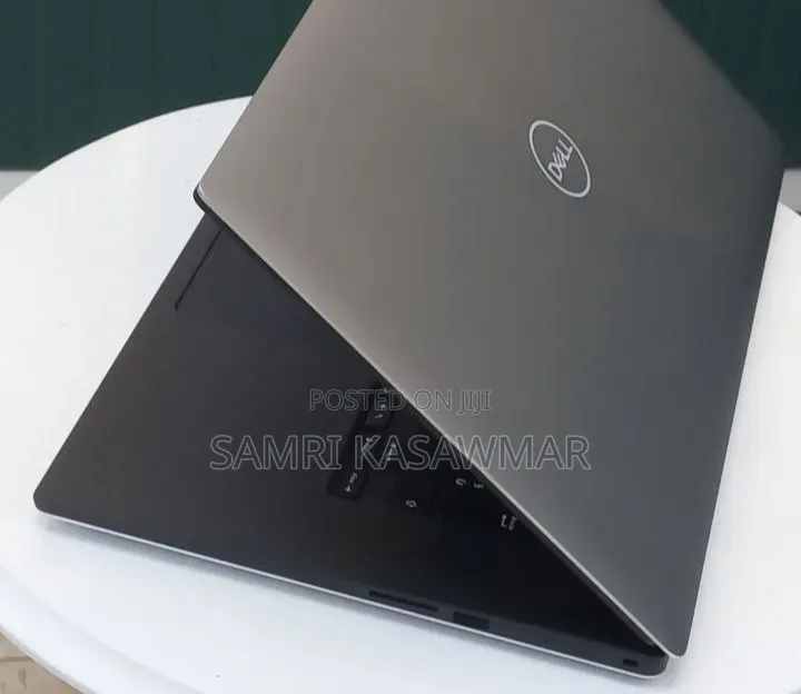 New Laptop Dell Precision 5540 16GB Intel Core i9 SSD 512GB