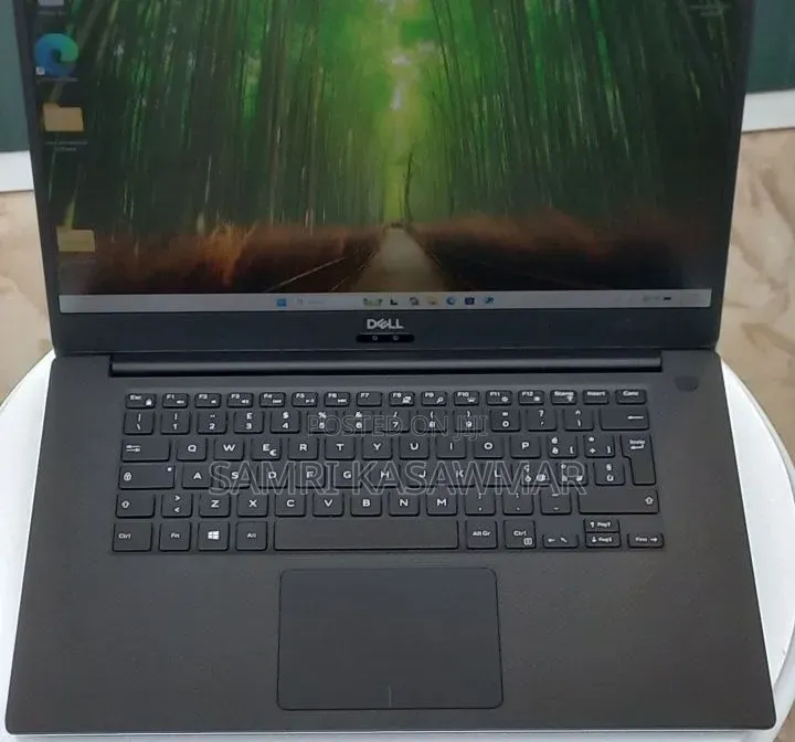 New Laptop Dell Precision 5540 16GB Intel Core i9 SSD 512GB