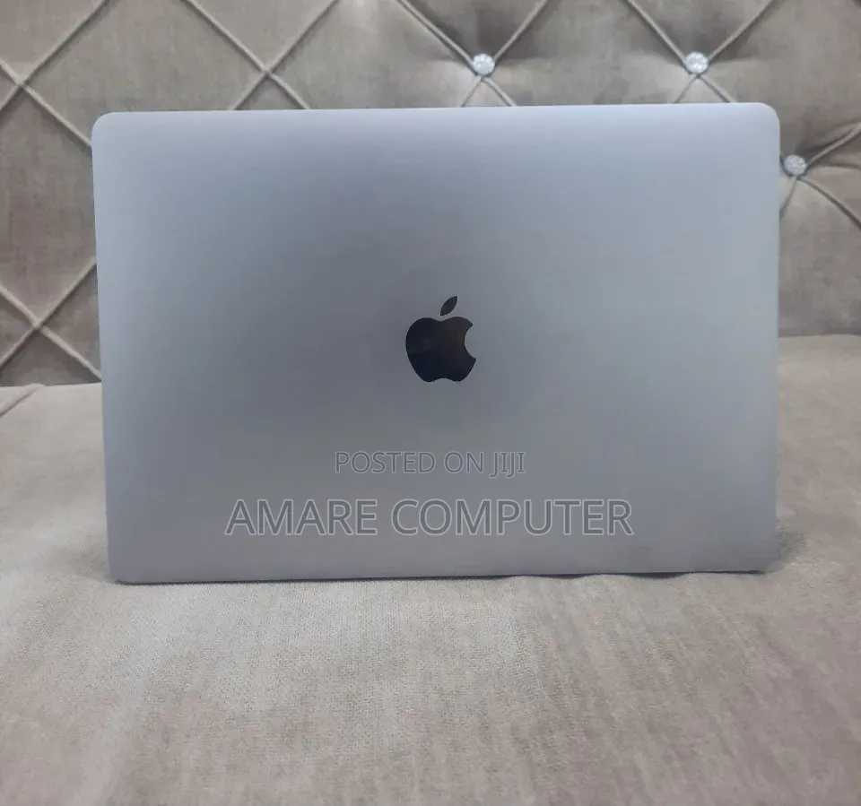 New Laptop Apple MacBook Pro 2017 16GB Intel Core i5 SSD 512GB