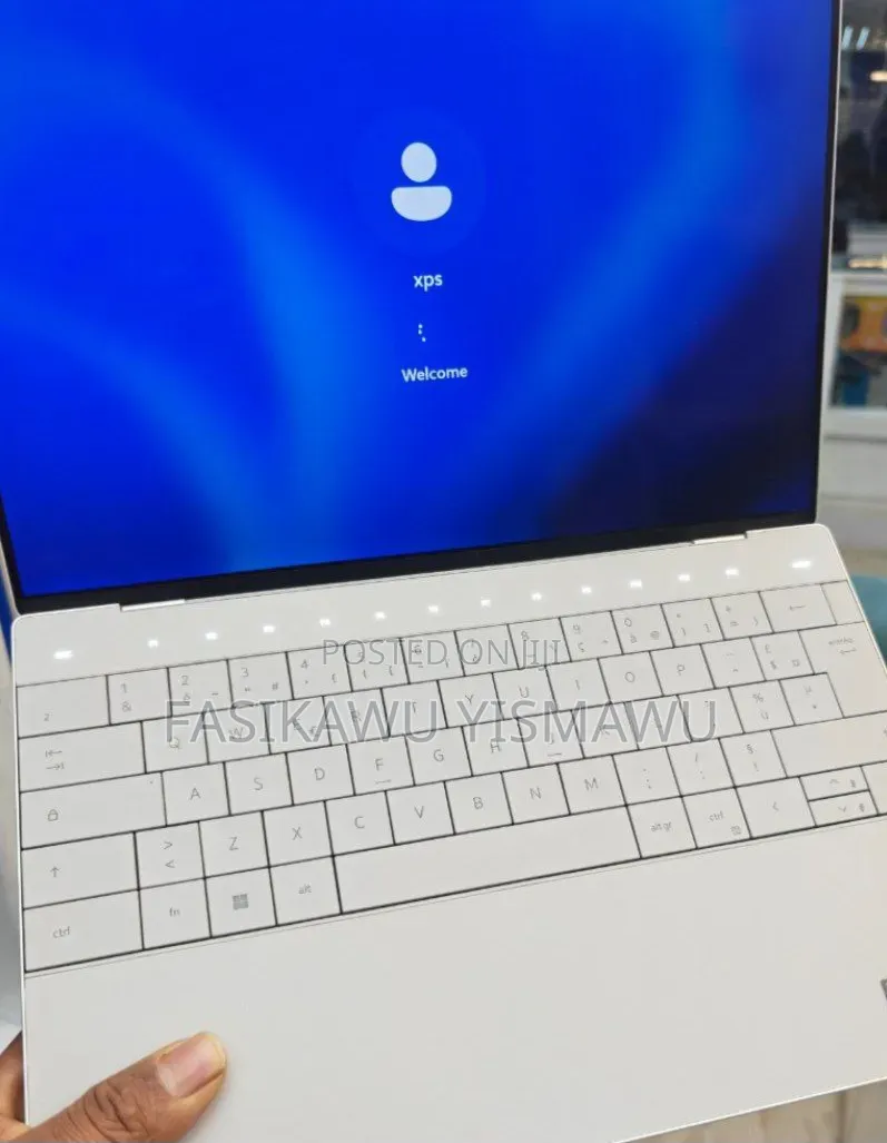 New Laptop Dell XPS 13 16GB Intel Core i7 SSD 1T