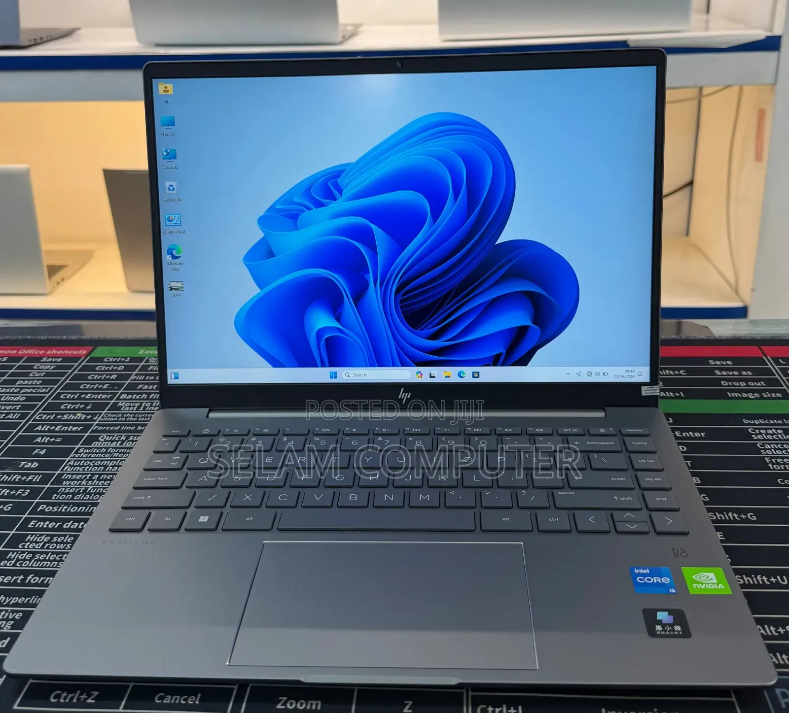 New Laptop HP Pavilion 15 16GB Intel Core i5 SSHD (Hybrid) 512GB