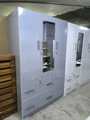 Closet 120