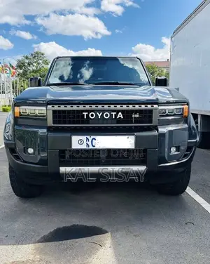 New Toyota Land Cruiser Prado 2025 Gray