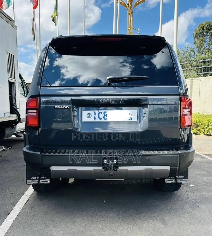 New Toyota Land Cruiser Prado 2024 Gray
