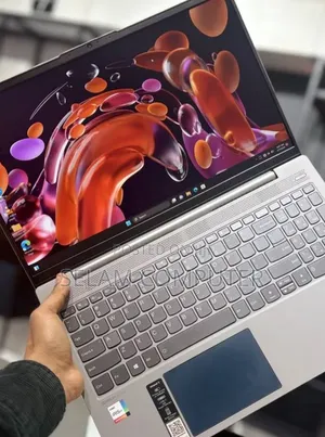 New Laptop Lenovo IdeaPad Flex 15 12GB Intel Core i7 SSD 512GB