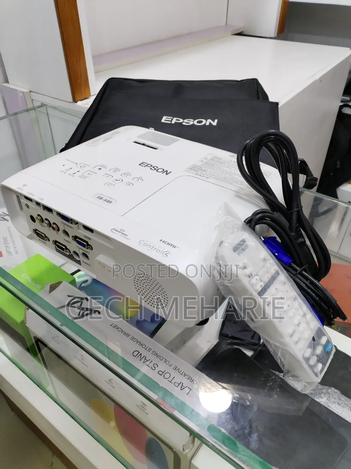 Brand New Epson Projector Model Name: Eb -X49 Hardware Interce: Vg