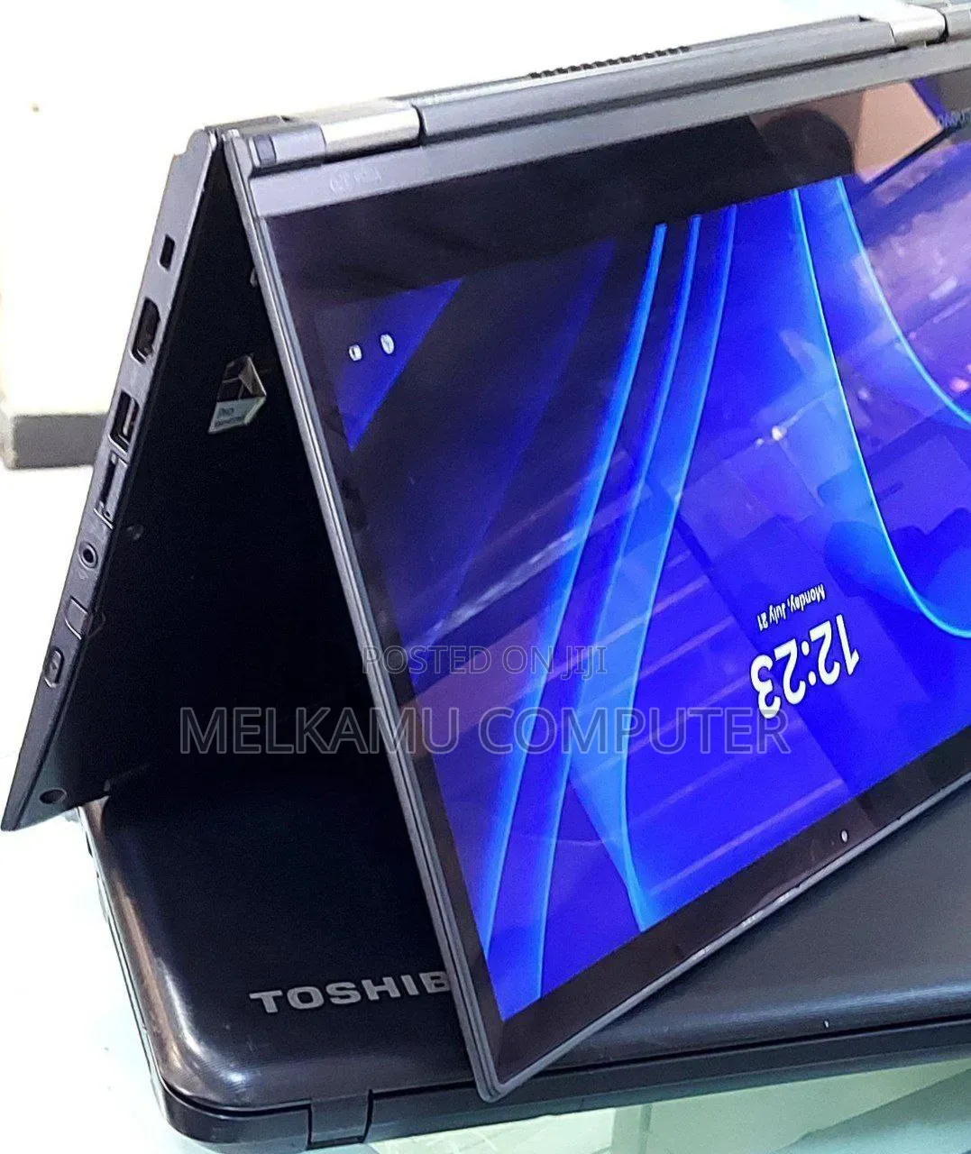 New Laptop Lenovo Yoga 730 16GB Intel Core i5 SSD 512GB
