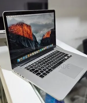 New Laptop Apple MacBook Pro 2015 16GB Intel Core i7 SSD 256GB