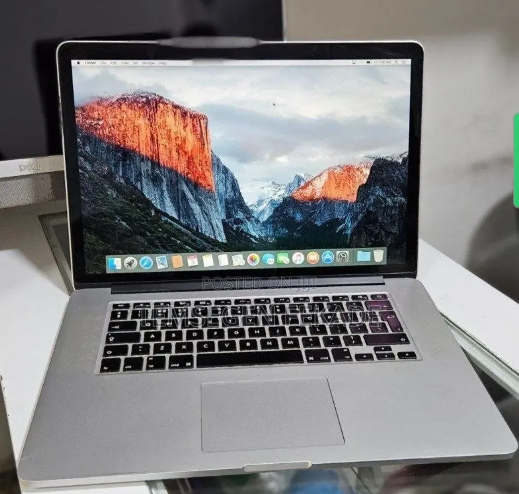 New Laptop Apple MacBook Pro 2015 16GB Intel Core i7 SSD 256GB