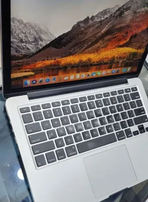 New Laptop Apple MacBook Pro 2015 8GB Intel Core i5 SSD 512GB