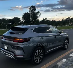 BYD Song Plus EV FWD 2024 Gray