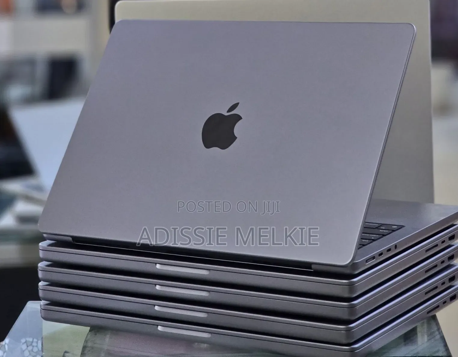 New Laptop Apple MacBook Pro M1 32GB Apple M1 Pro SSD 512GB