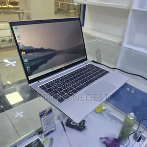 New Laptop HP EliteBook 830 G8 8GB Intel Core i5 SSD 512GB
