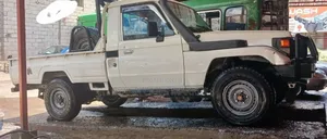 Toyota Land Cruiser 2005 White