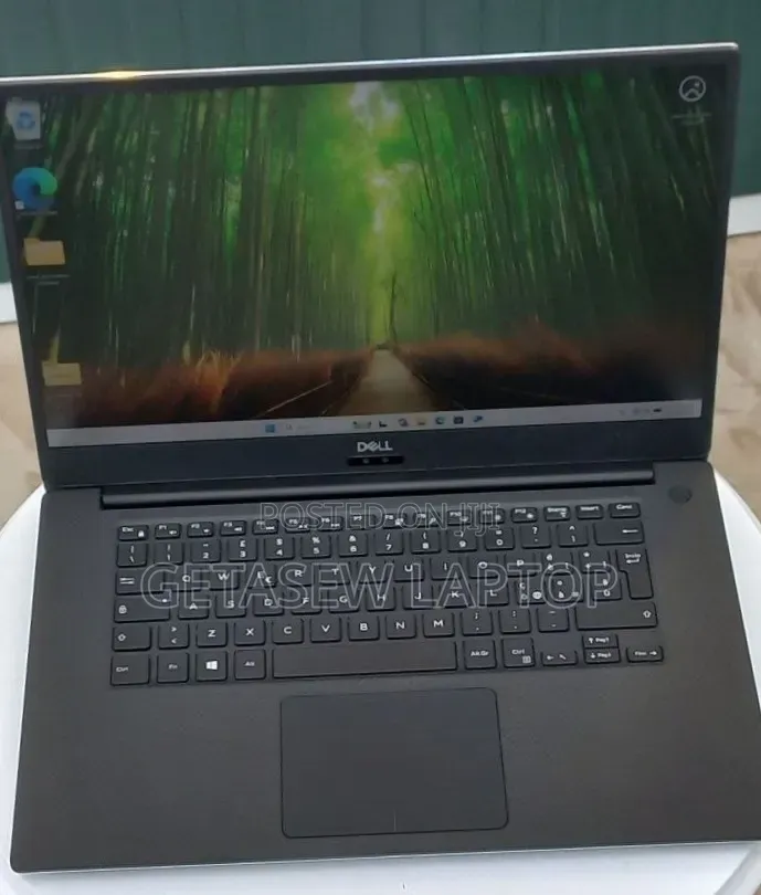 New Laptop Dell Precision 5540 16GB Intel Core i9 SSD 512GB
