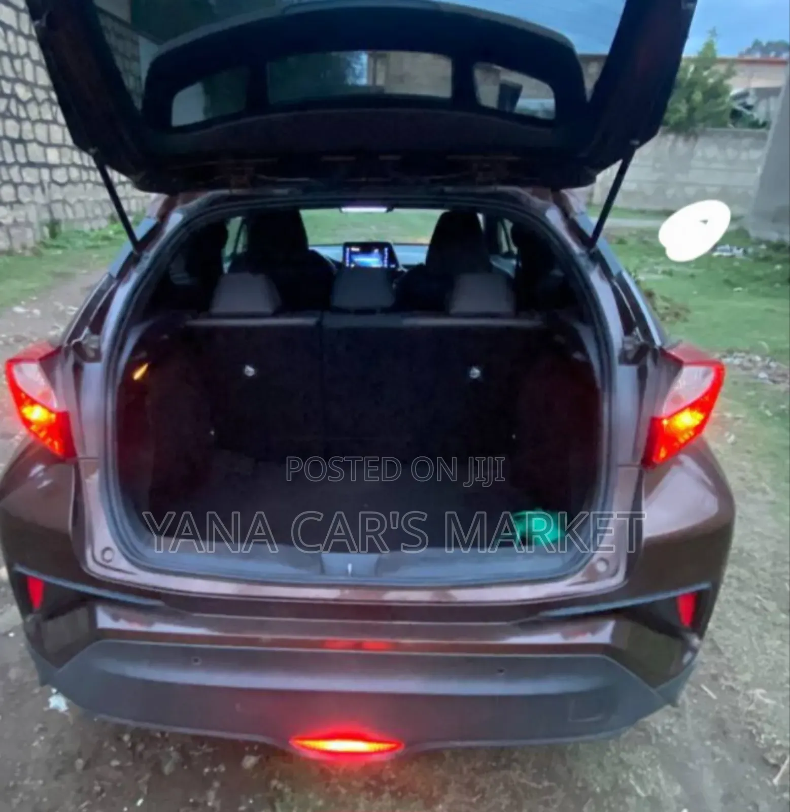 Toyota C-HR 2017 Brown