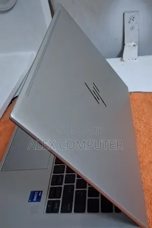 New Laptop HP EliteBook 840 G9 16GB Intel Core i7 SSD 512GB