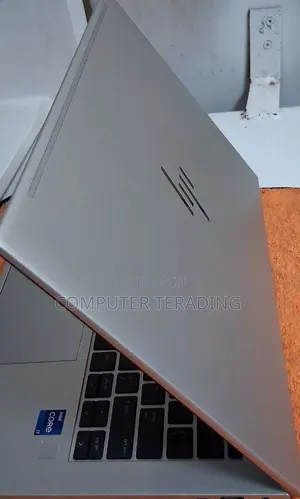 New Laptop HP EliteBook 840 G9 16GB Intel Core i7 SSD 512GB
