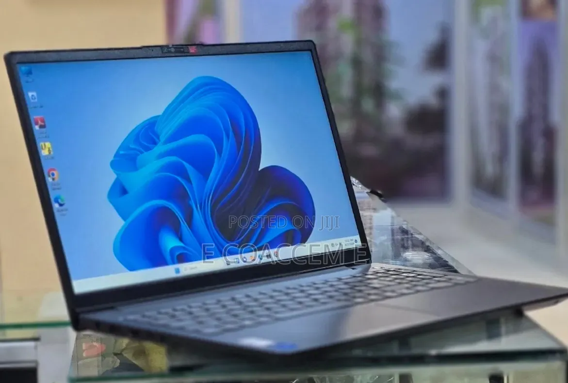New Laptop Lenovo 16GB Intel Core i7 SSD 512GB