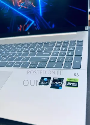New Laptop HP 16GB Intel Core i7 SSD 1T