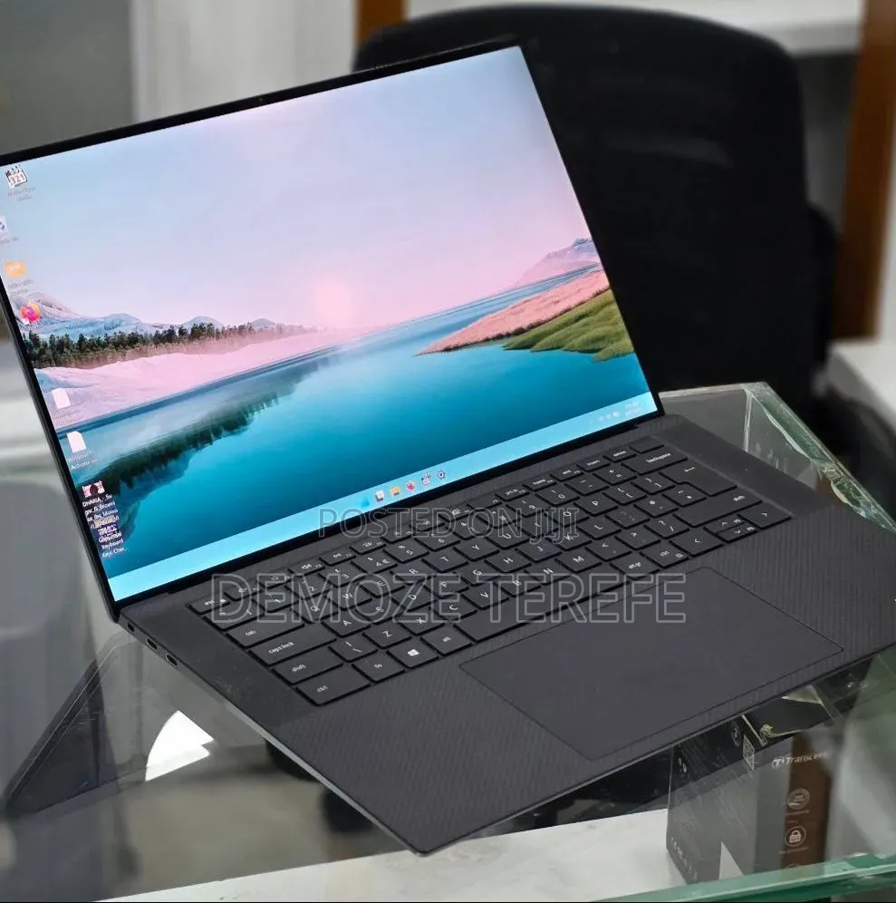 New Laptop Dell Precision 5550 16GB Intel Core i7 SSD 512GB