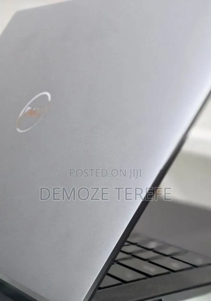 New Laptop Dell Precision 5550 16GB Intel Core i7 SSD 512GB