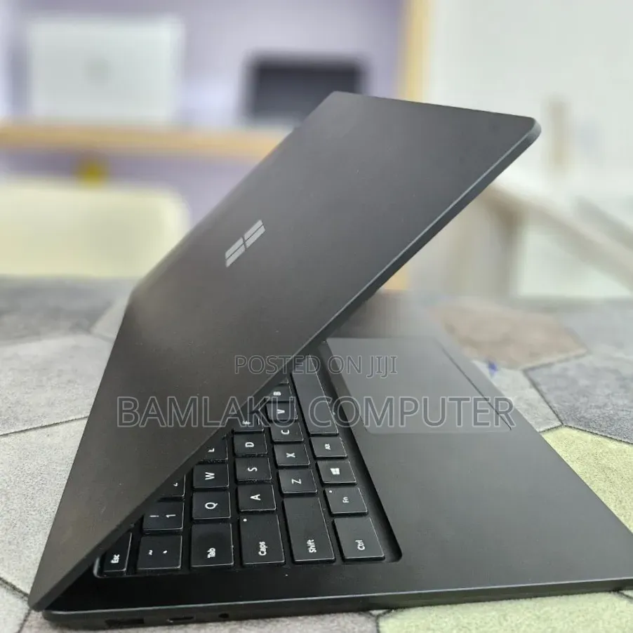 New Laptop Microsoft Surface Laptop 4 16GB Intel Core i7 SSD 512GB