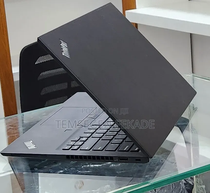 New Laptop Lenovo ThinkPad t495s 16GB AMD Ryzen 7 SSD 512GB