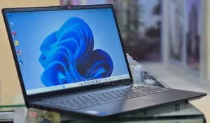 New Laptop Lenovo Ideapad 3 16GB Intel Core i7 SSD 512GB