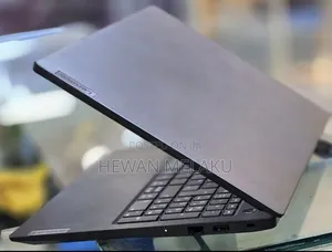 New Laptop Lenovo Ideapad 3 16GB Intel Core i7 SSD 512GB