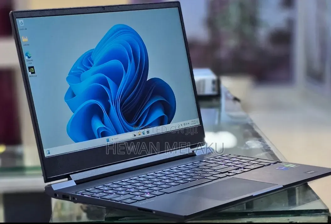 New Laptop Lenovo Ideapad 3 16GB Intel Core i7 SSD 512GB