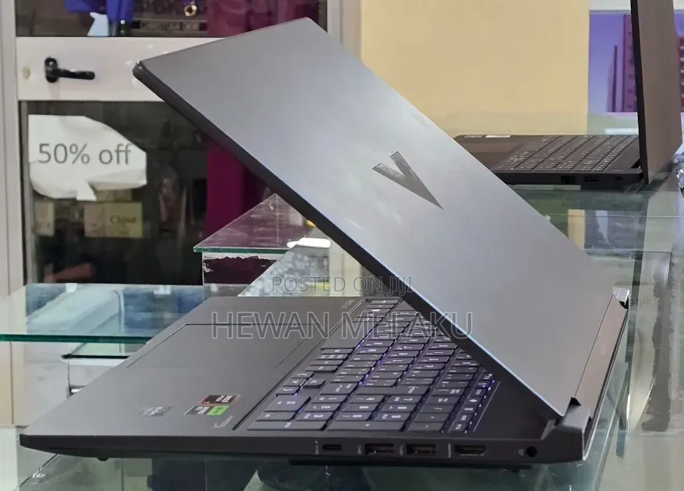 New Laptop HP Victus 16 16GB AMD Ryzen 7 SSD 1T