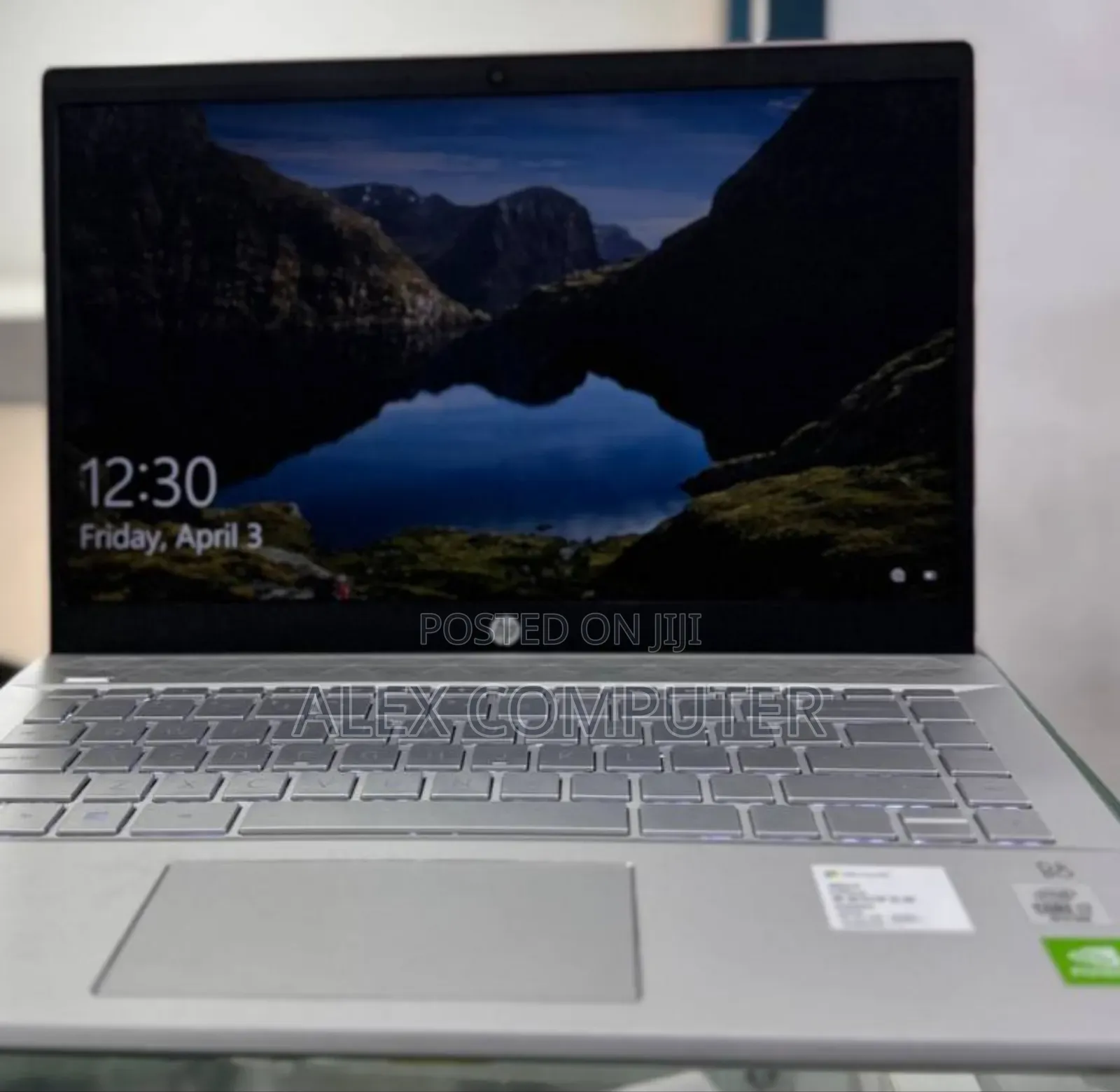 New Laptop HP Pavilion 15 8GB Intel Core i7 SSD 512GB