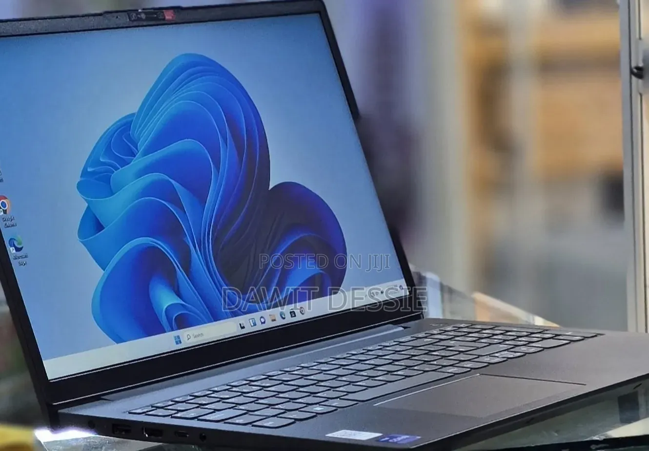 New Laptop Lenovo V15 16GB Intel Core i7 SSD 512GB