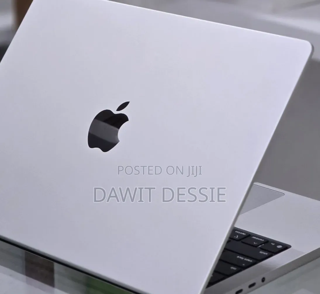 New Laptop Apple MacBook Pro 2025 M5 14-inch 16GB Apple M5 SSD 512GB