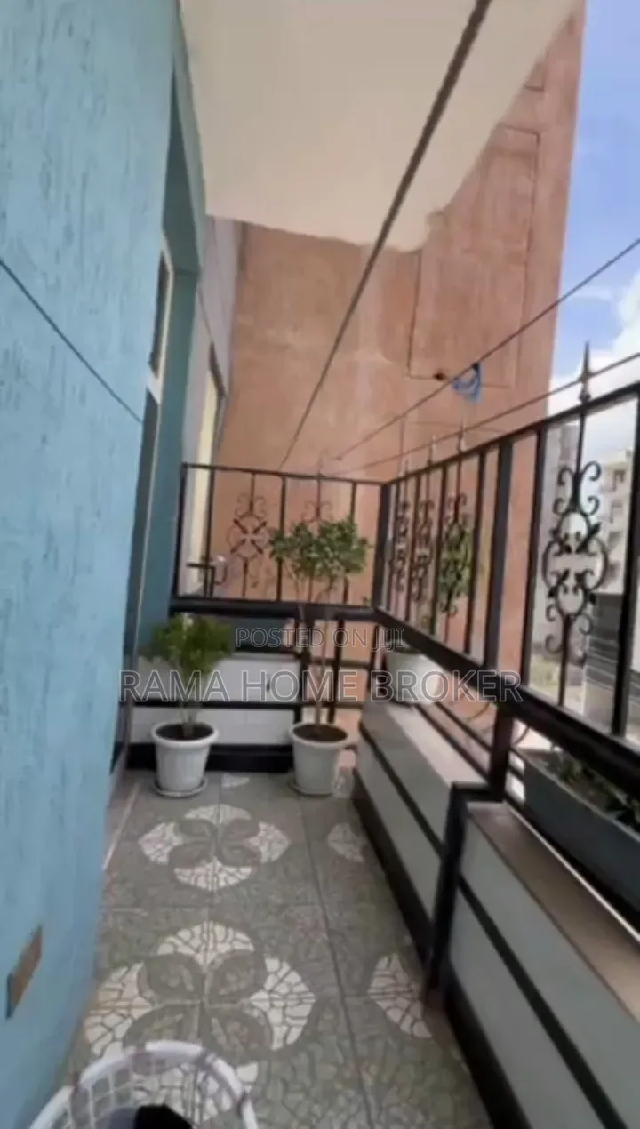 Furnished 3bdrm Condo in አያት 49 ኮንዶሚኒየም, Yeka for sale