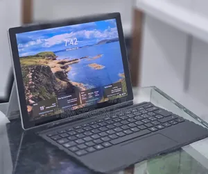 New Laptop Microsoft Surface Pro 4 8GB Intel Core i5 SSD 256GB