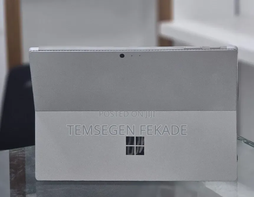 New Laptop Microsoft Surface Pro 4 8GB Intel Core i5 SSD 256GB