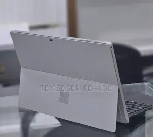 New Laptop Microsoft Surface Pro 4 8GB Intel Core i5 SSD 256GB